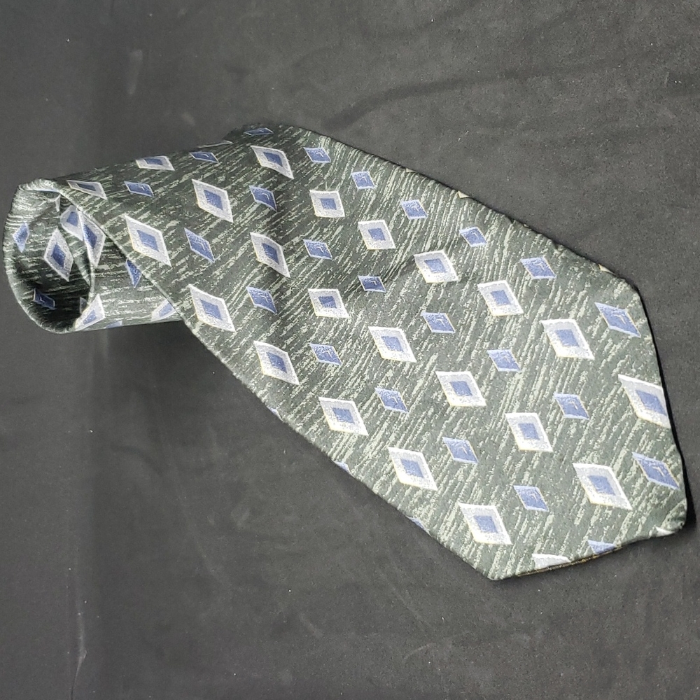 Bruno piattelli diamond silk tie